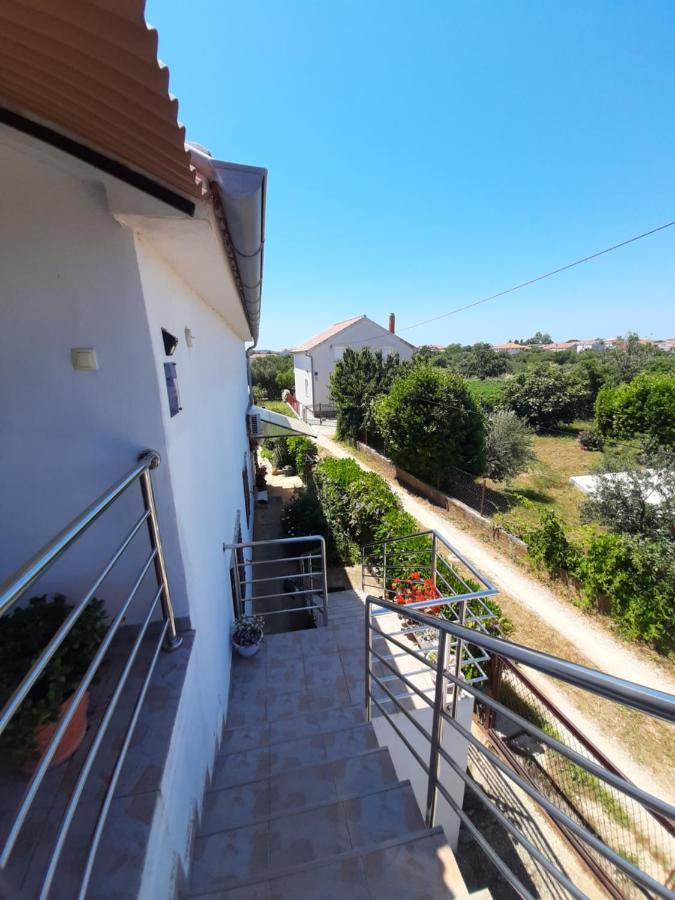 Nena 2 Apartman Sukošan Kültér fotó