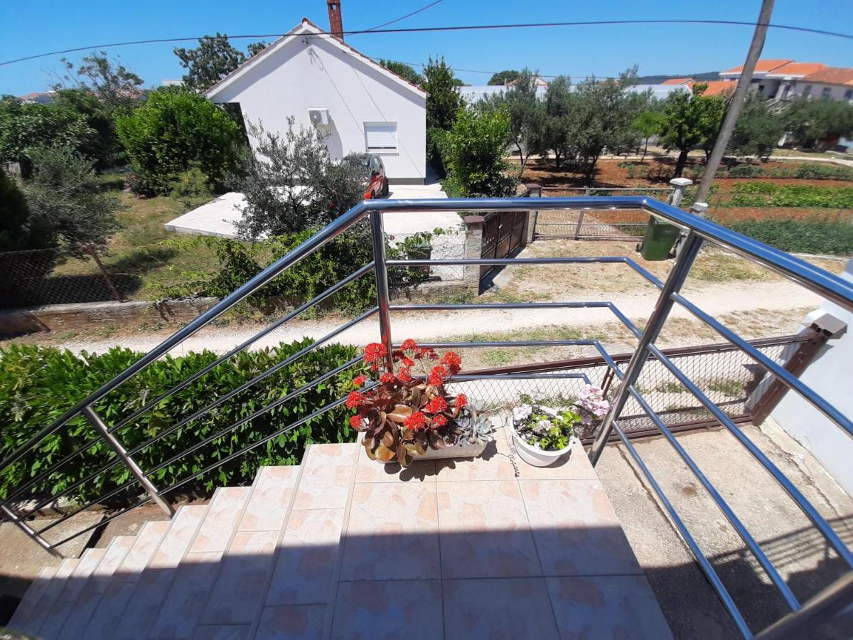 Nena 2 Apartman Sukošan Kültér fotó