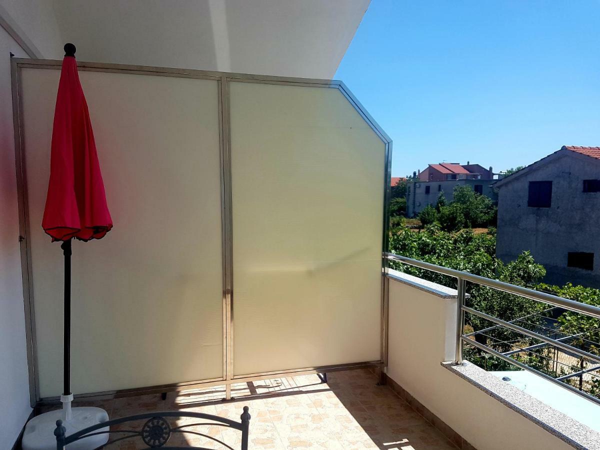 Nena 2 Apartman Sukošan Kültér fotó