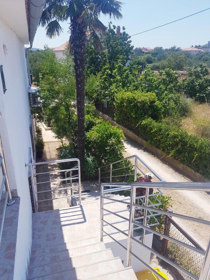 Nena 2 Apartman Sukošan Kültér fotó